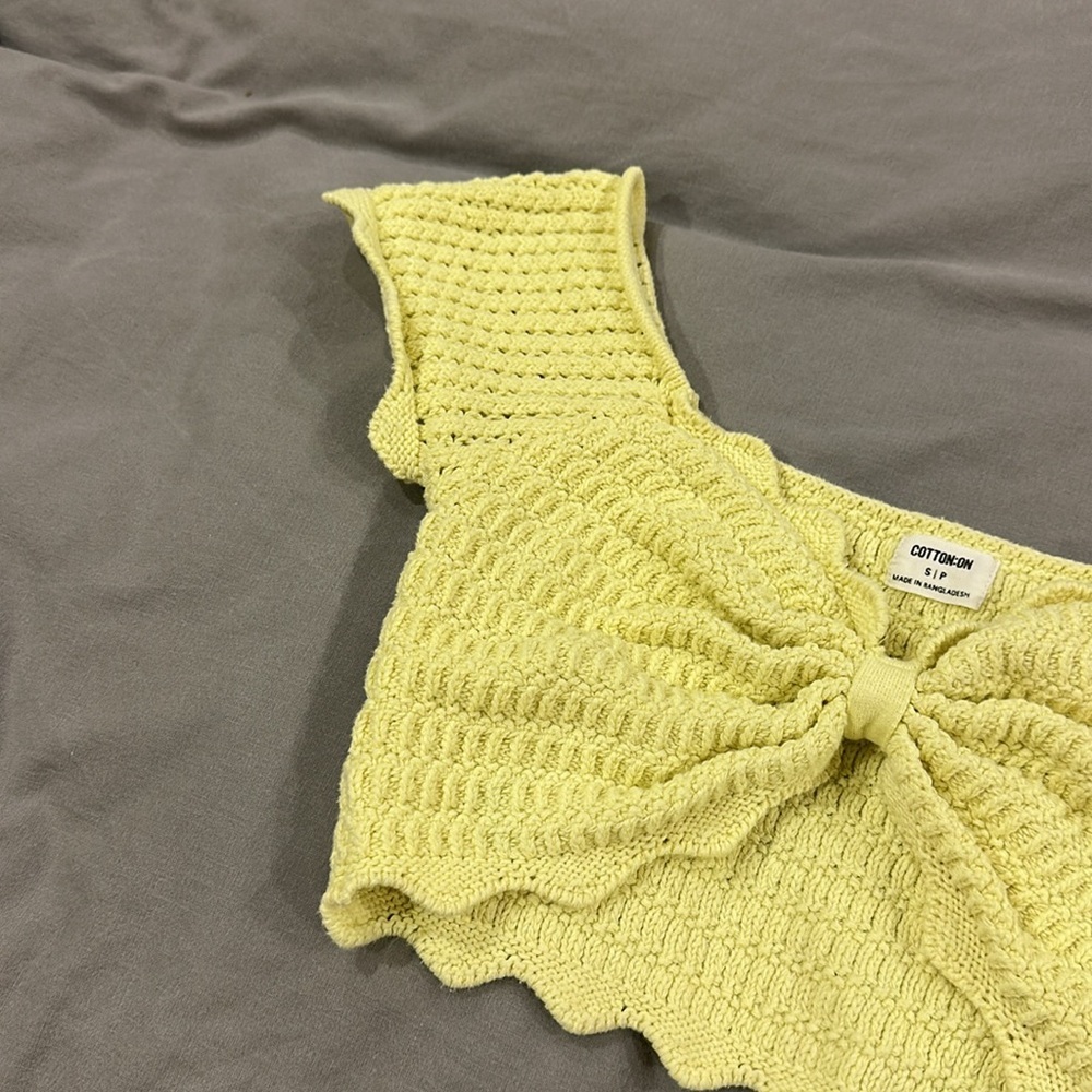 Cotton On Lemon Knit Crop Top - Picture 3 of 3